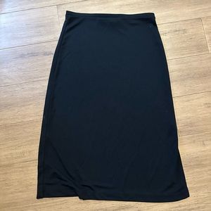Black mid length skirt